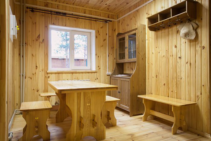 Обустройство комнаты отдыха в деревянной бане
