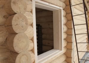 Установка деревянных окок в деревянном доме